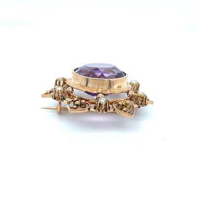 Beautiful Curves - Hübsche Goldbrosche mit Amethyst