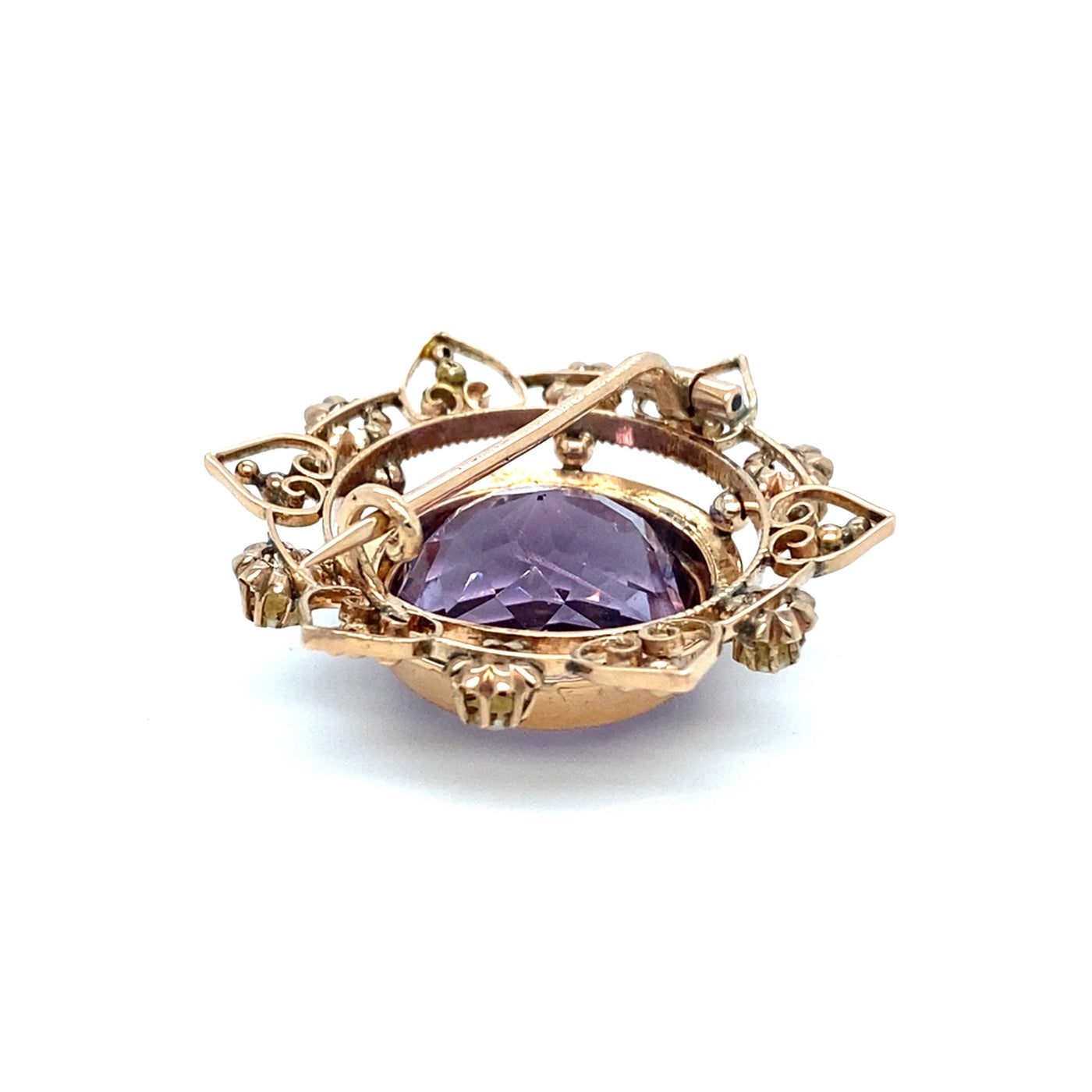 Beautiful Curves - Hübsche Goldbrosche mit Amethyst