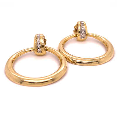 Jewel in a Circle - Goldene Ohrringe mit Diamanten
