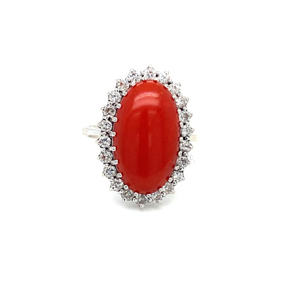 Korallenring Weißgold mit Diamantenentourage