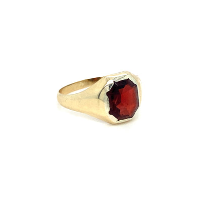 The Garnet Ring - Besonderer Granatring