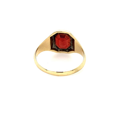 The Garnet Ring - Besonderer Granatring