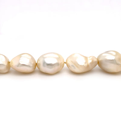 Bold Pearls - Süsswasser Perlenkette Barock