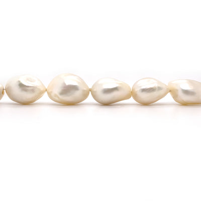 Bold Pearls - Süsswasser Perlenkette Barock