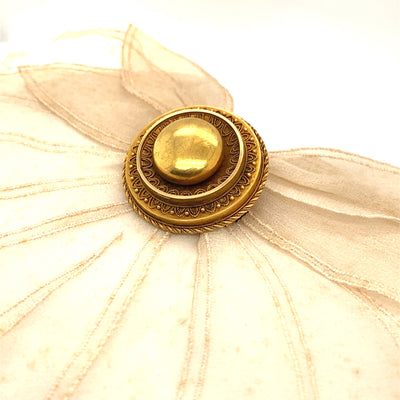 Bouton D'Or - Goldbrosche mit filigranen Ornamenten