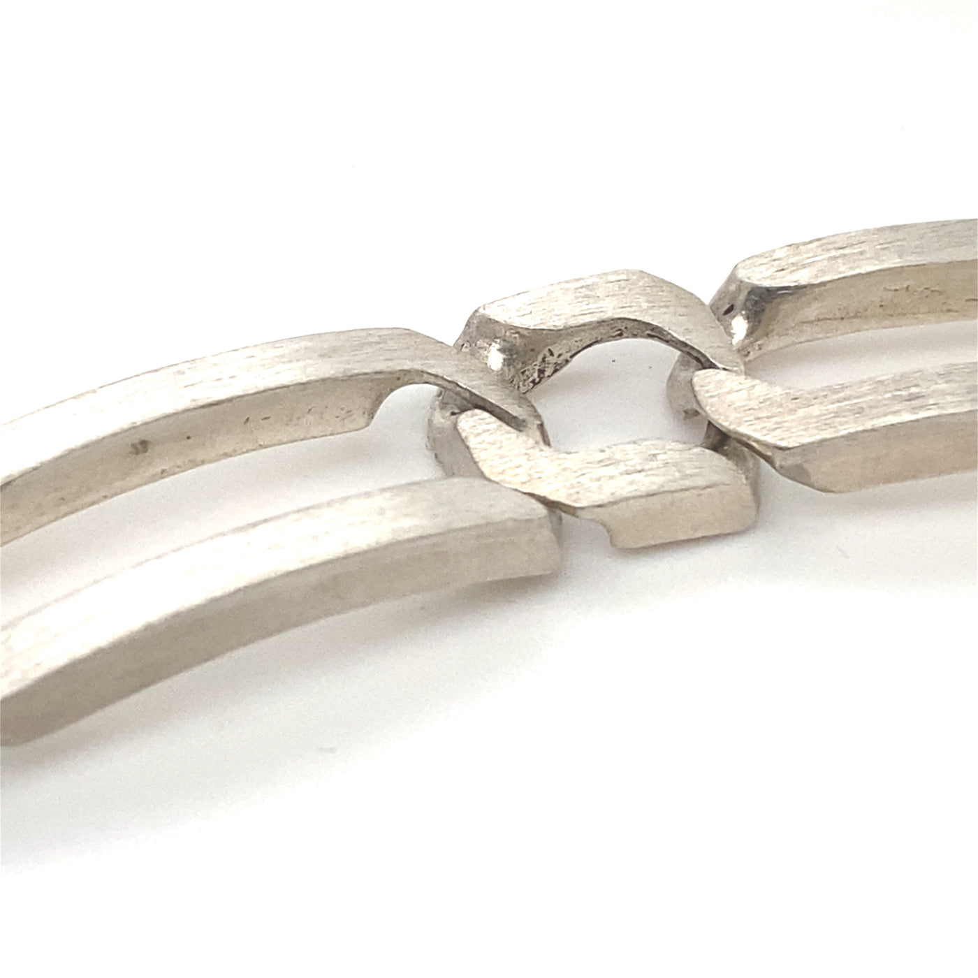 Precious Patterns - Cooles Silberarmband Panzermuster