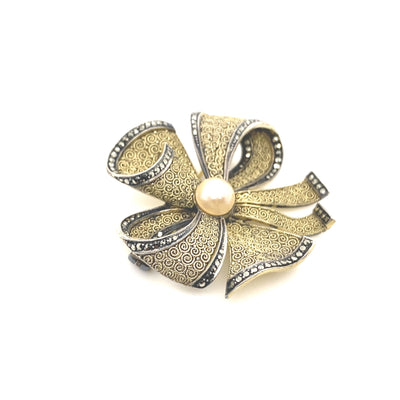 Flower Bow - Hübsche Fahrner Brosche