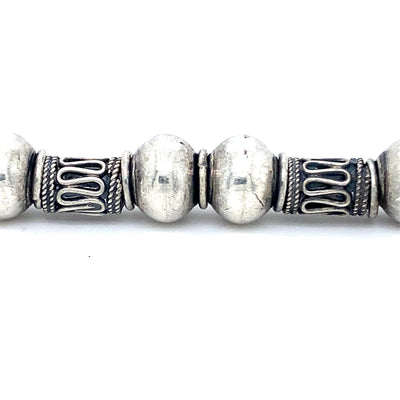 Silver Regularity - Dekoratives Silbercollier