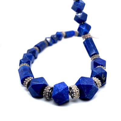 Silver Blue - Silbercollier mit Lapisperlen