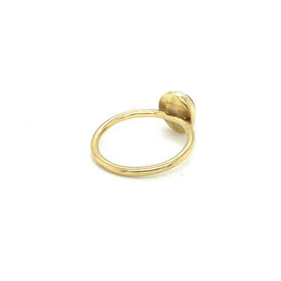 Sweet Sugarloaf - Feiner und moderner Goldring mit Granat