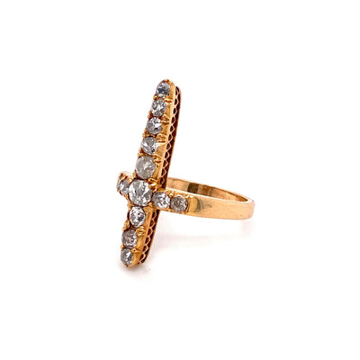 Criss Cross Diamonds - Antiker Goldring mit Diamanten