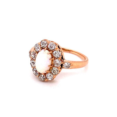 Rainbow Ring - Diamantring mit Opal-Cabochon