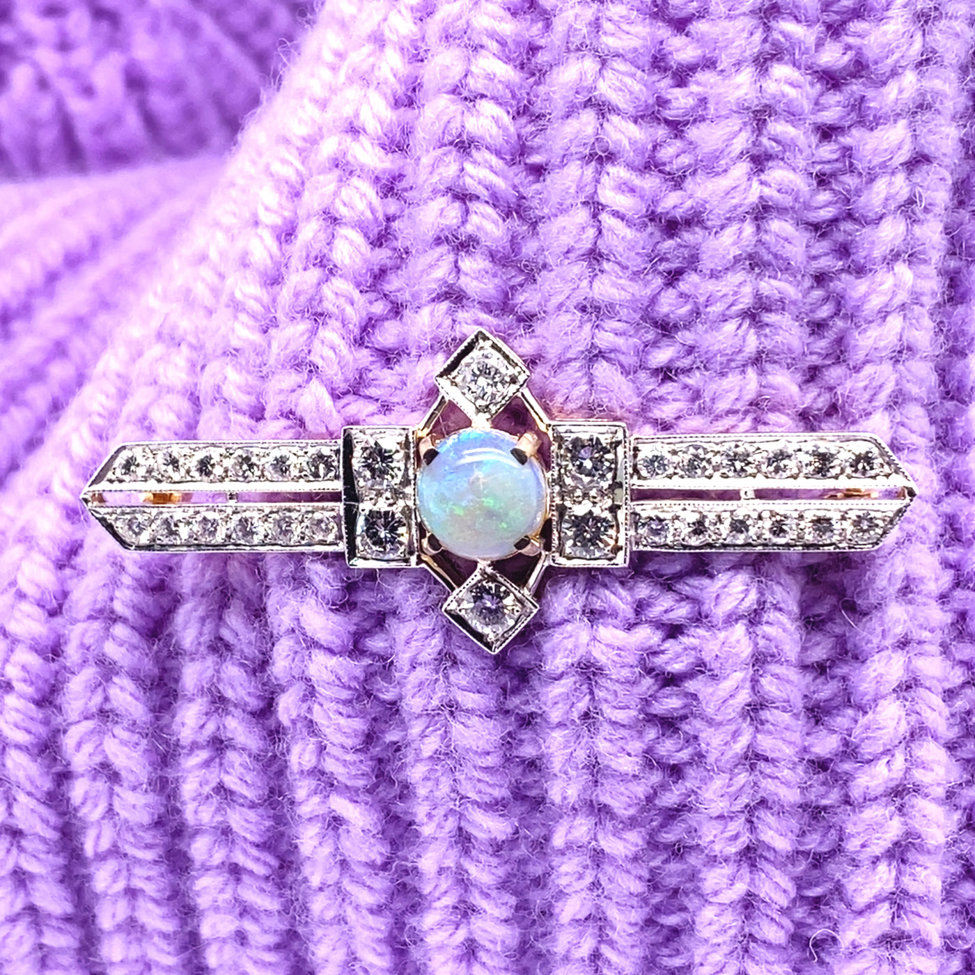 Opal Glam - Stabbrosche mit Opal und Diamanten