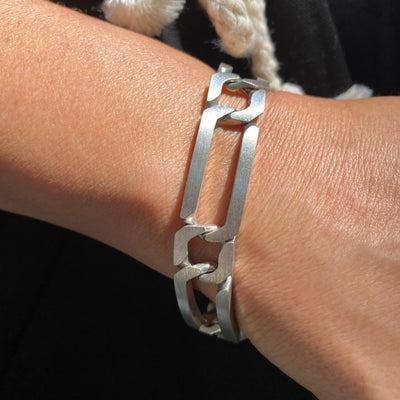 Precious Patterns - Cooles Silberarmband Panzermuster