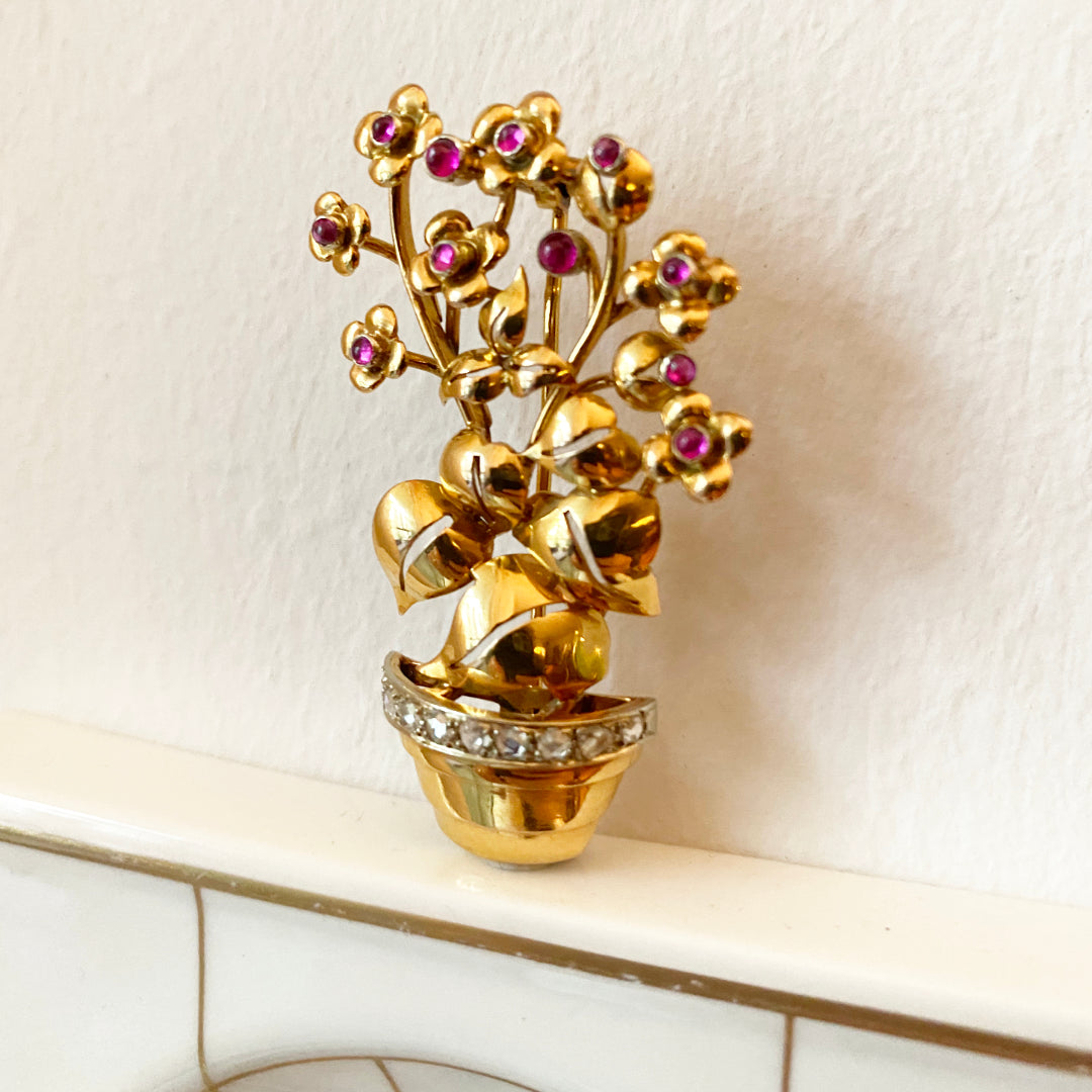 Blooming Beauty - Goldener Blumentopf mit Farbsteinen
