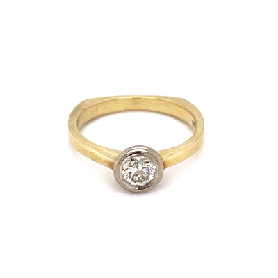 Modern Times- Goldring mit Diamant