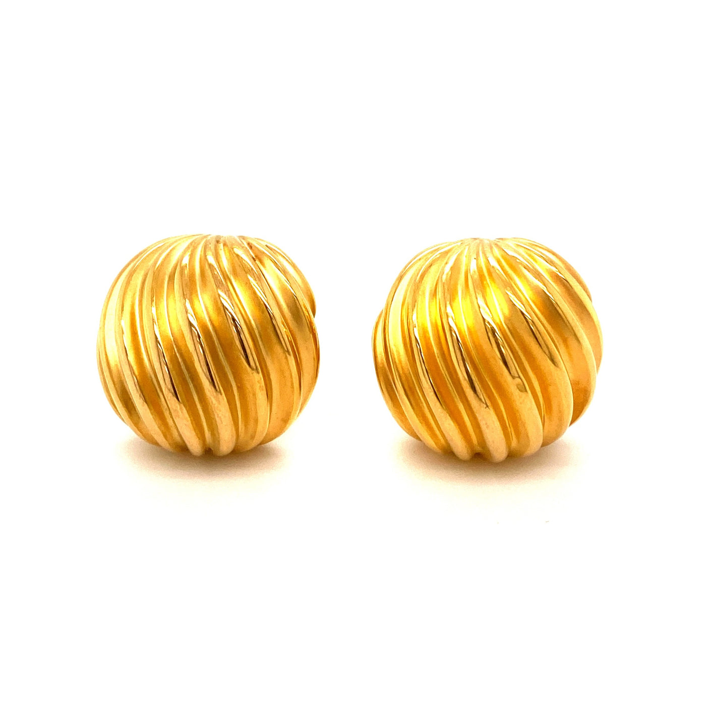 Riding the Waves of Gold - Extravagante Goldohrclips