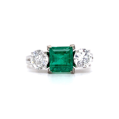 Colombian Green - Smaragdring mit Diamanten